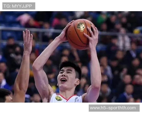 锡安半场表现惊艳13投8中砍下20分5篮板次节独得12分展现统治力